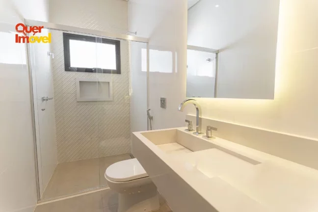 Imagem Imóvel de alto padrão no Condomínio Alphaville 1 em Ribeirão Preto-SP 3 suítes, 2 salas, 5 banheiros e 4 vagas 279,00 m² Quer Imóvel Negócios Imobiliários