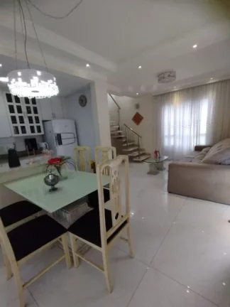 Foto do imóvel Sobrado com 2 dormitórios à venda, 64 m² por R$ 690.000,00 - Jardim Carlos Cooper - Suzano/SP