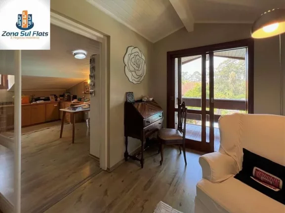 Imagem Linda Casa à Venda Em Condomínio Fechado Próximo à Granja Viana