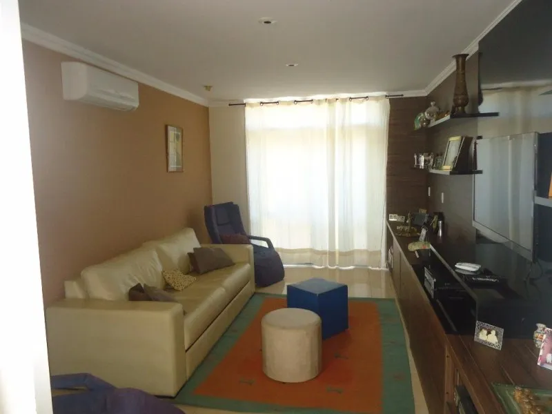 Imagem Casa em Condomínio de Luxo no Jardim Paiquerê, Valinhos-SP: 3 Quartos, 3 Suítes, 3 Salas, 5 Banheiros, 495m². Confira!