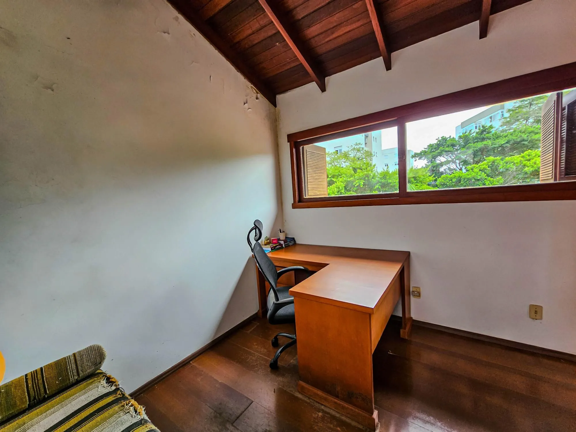 Imagem Casa em condomínio fechado, 5 dormitórios, Bairro Teresópolis