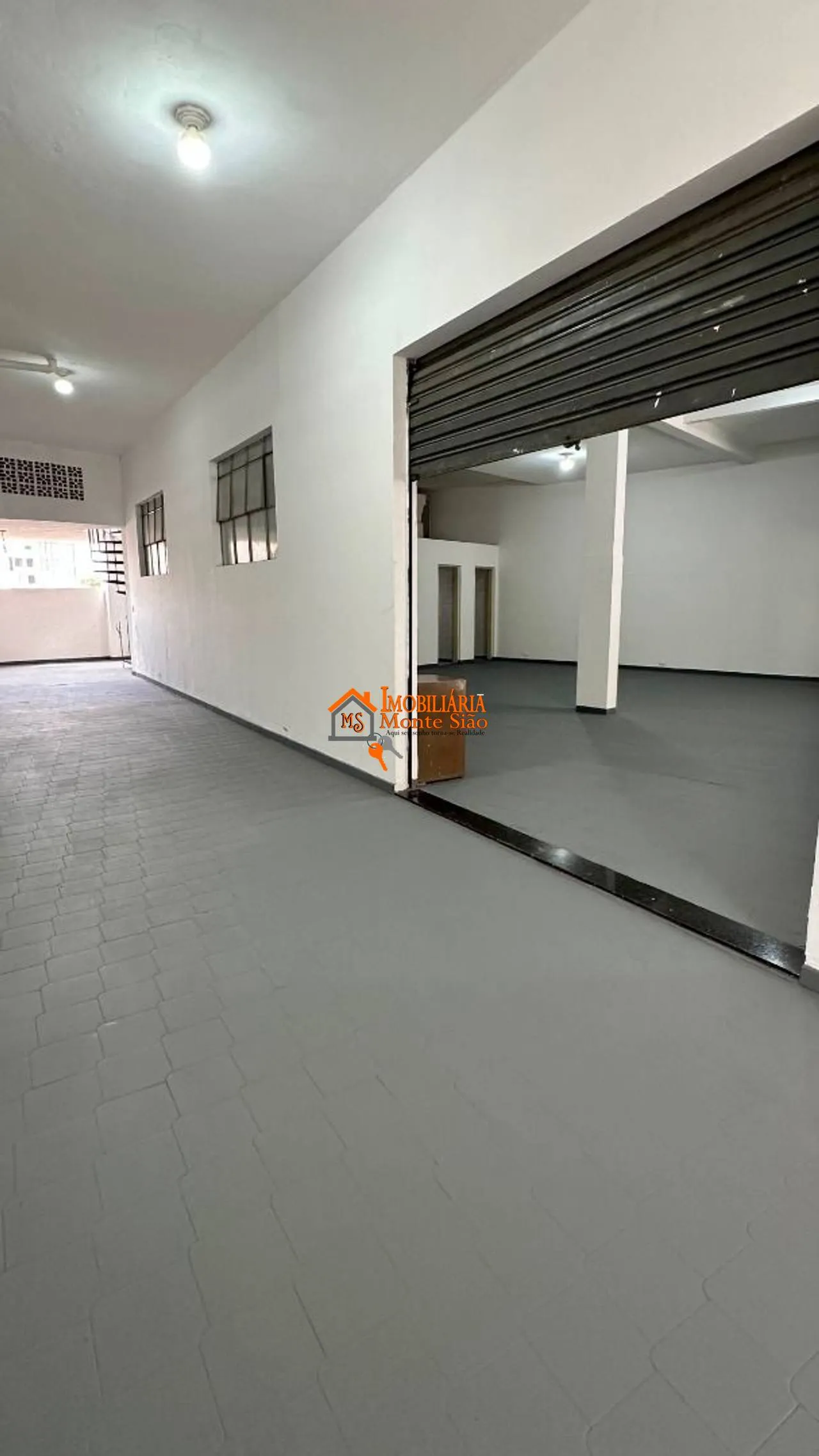 Imagem Salão para alugar, 250 m² por R$ 6.205,00/mês - Vila das Palmeiras - Guarulhos/SP