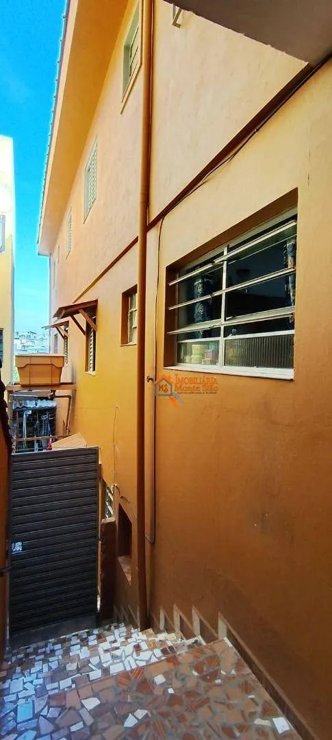 Imagem Casa com 6 dormitórios à venda, 250 m² por R$ 615.000,00 - Parque Continental - Guarulhos/SP