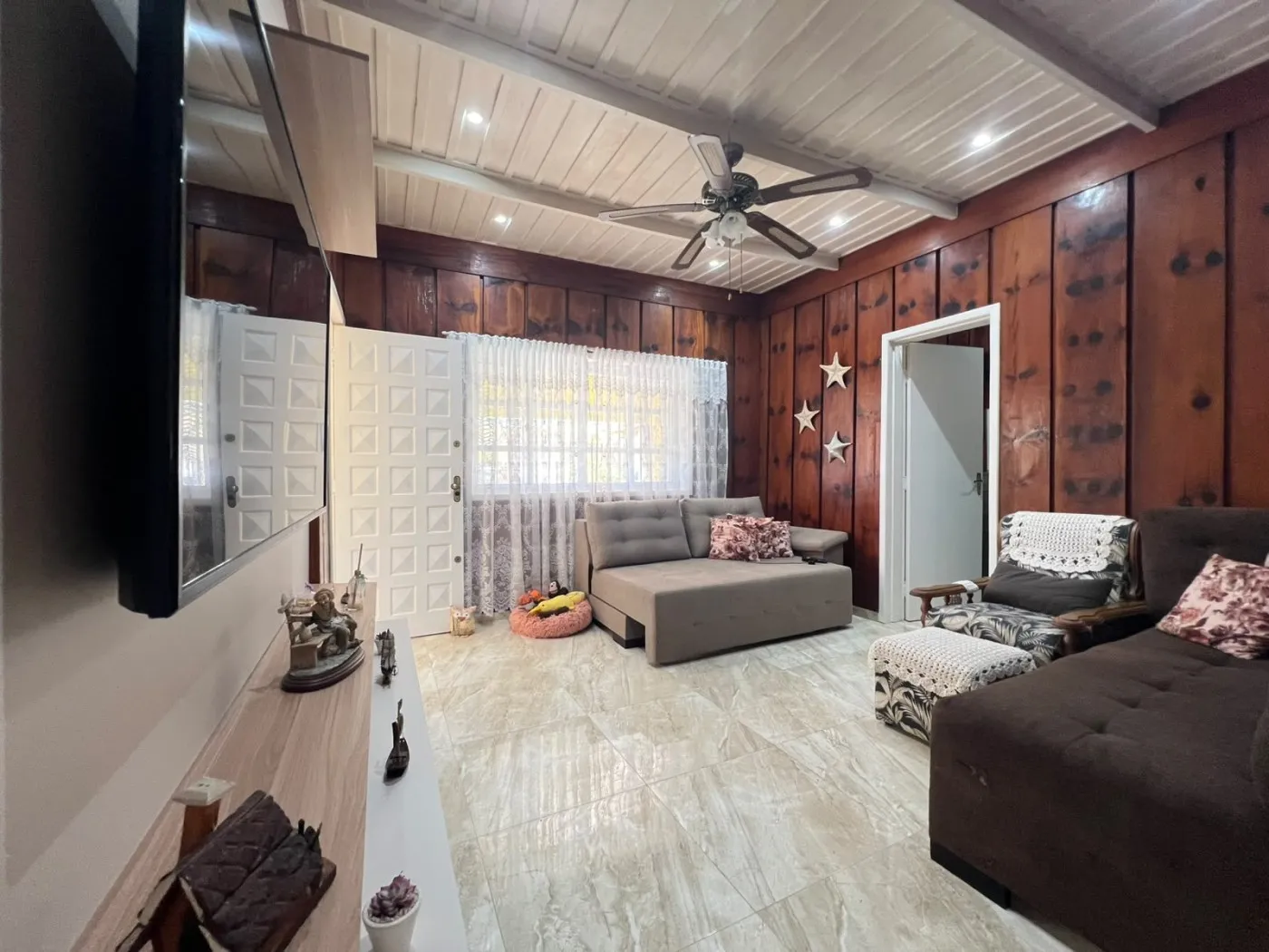 Imagem Casa para Venda em Praia Grande, Solemar, 3 dormitórios, 2 suítes, 1 banheiro, 2 vagas