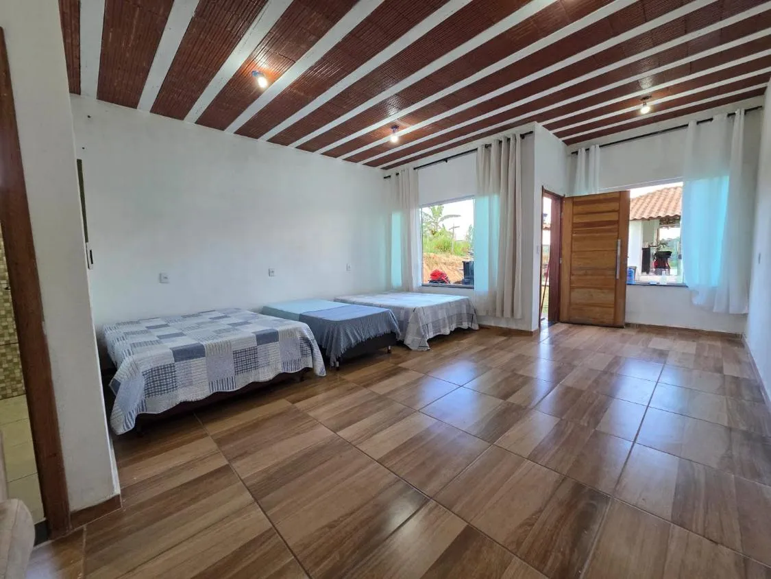 Imagem chácara belíssima a venda em Itatiaiuçu/MG , Terreno amplo com aprox. 2.500m²