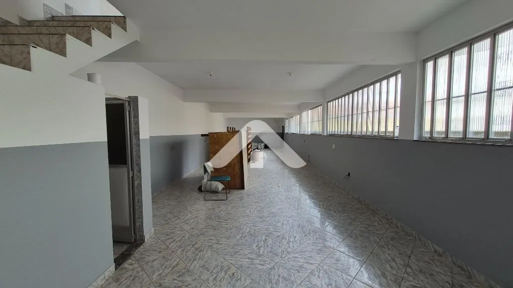 Imagem Galpão no Campinho com 200 m2, próximo a Delegacia