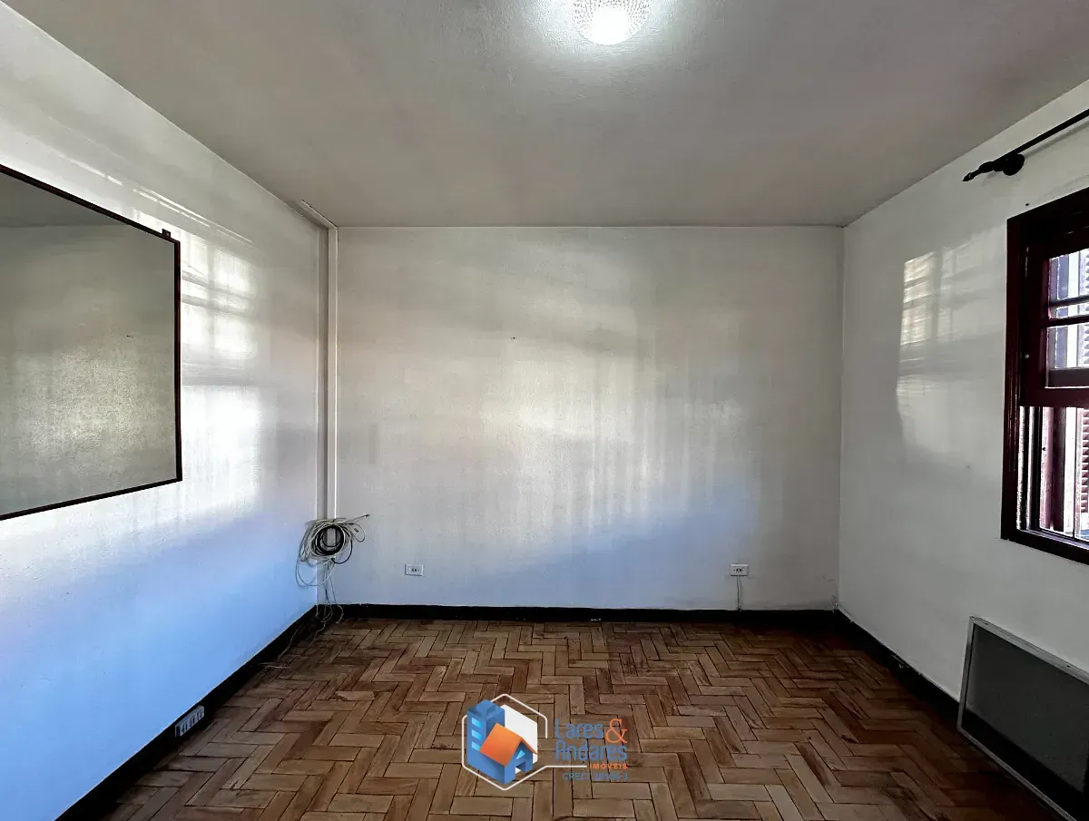 Imagem Sobrado para venda em Socorro com 2 quartos, 156m²