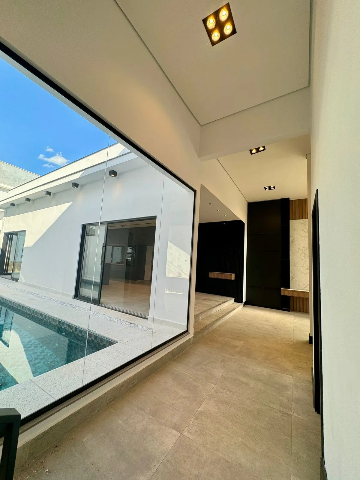 Imagem Casa Moderna e Sofisticada com Vista Privilegiada e Lazer Completo no Ibiti Reserva