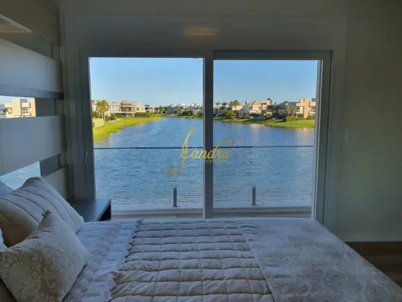 Imagem BEIRA DE LAGO, VISTA PANORÂMICA com 05 suites