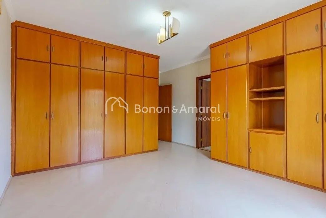 Imagem Casa de Condomínio com 4 Quartos à venda, 355m² San Conrado