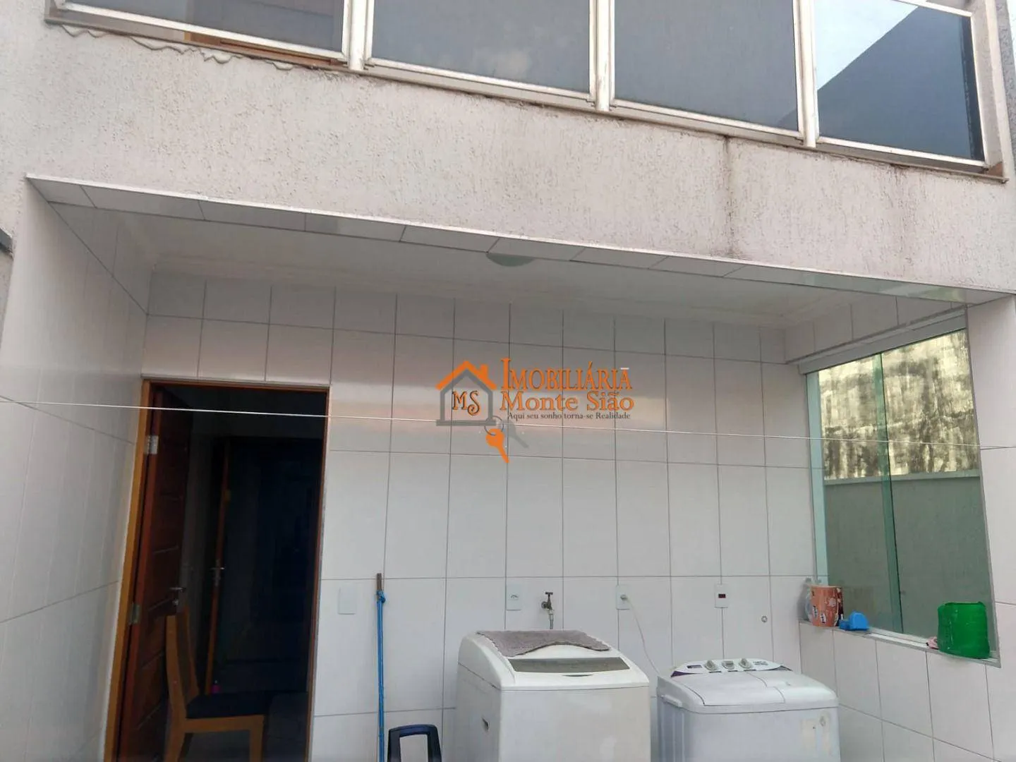 Imagem Sobrado com 3 dormitórios à venda, 176 m² por R$ 585.000,00 - Vila Rio de Janeiro - Guarulhos/SP