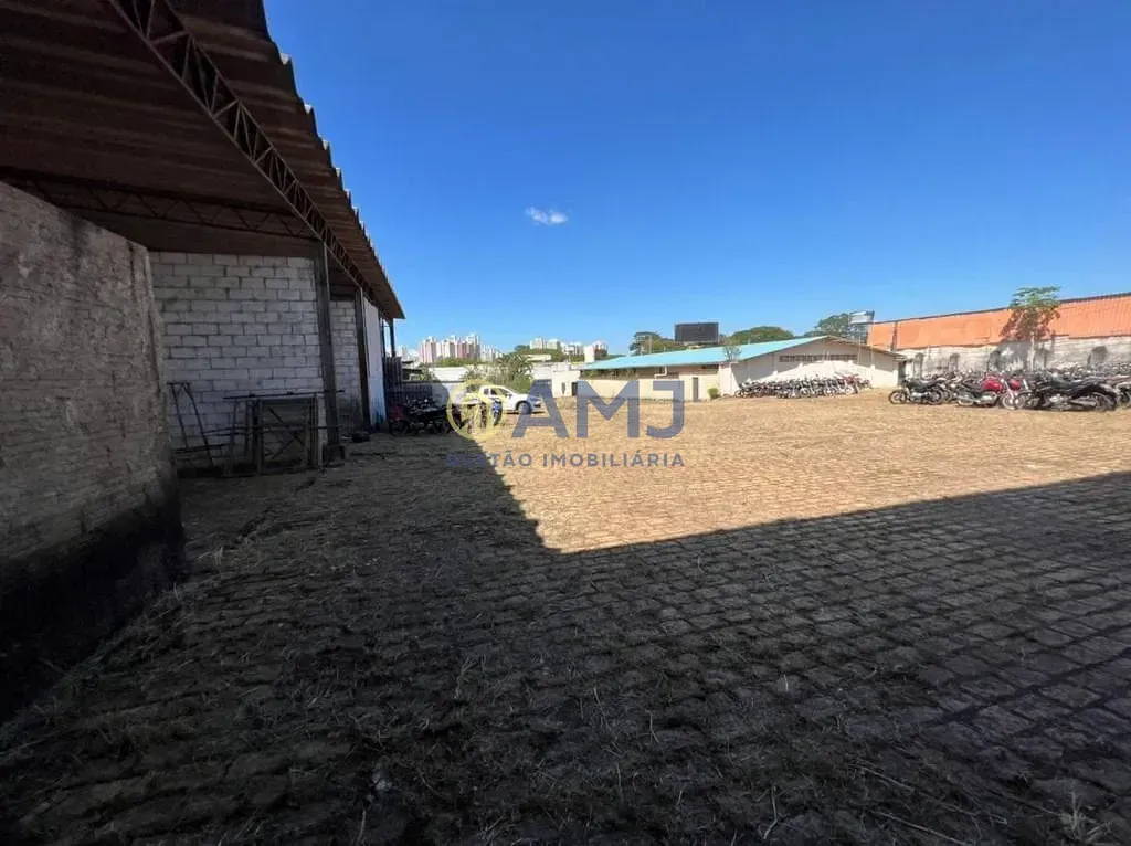 Imagem ÁREA COMERCIAL À VENDA | SETOR SANTA GENOVEVA - GOIÂNIA