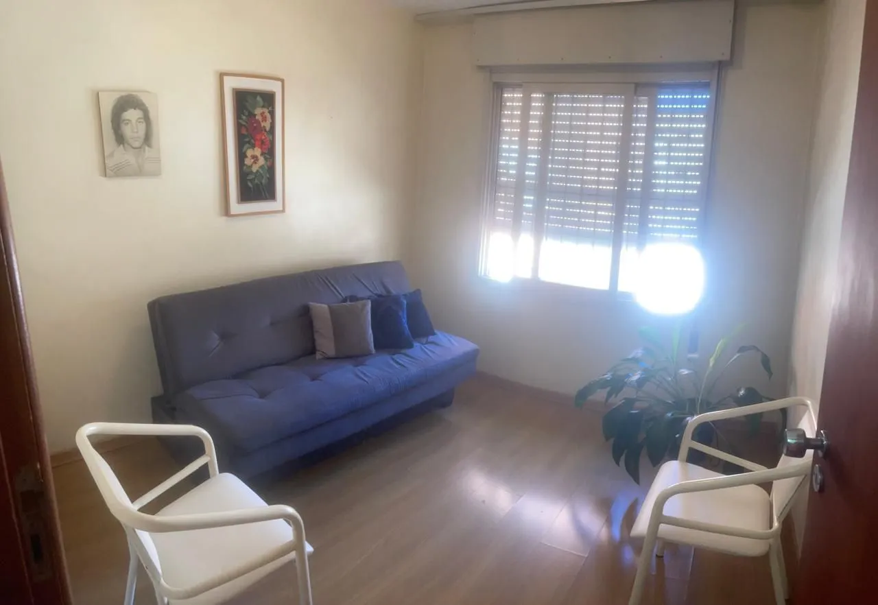 Imagem Apartamento de 3 quartos e 1 vaga garagem no bairro Rio Branco em Porto Alegre
