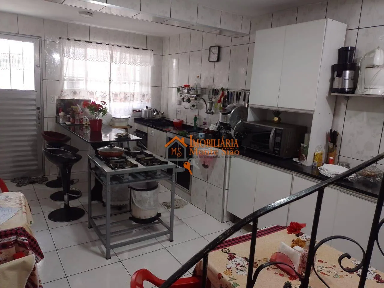 Imagem Casa com 3 dormitórios à venda, 125 m² por R$ 290.000,00 - Conjunto Residencial Haroldo Veloso - Guarulhos/SP