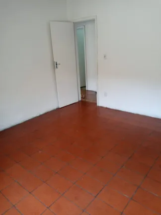 Imagem Casa com 2 Quartos à Venda, 50 m² em São Pedro - Teresópolis