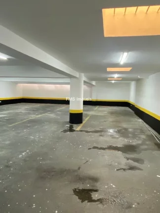 Imagem Prédio Comercial Inteiro para Locação em Pinheiros, São Paulo-SP: 15 vagas de garagem, 790m² de área.