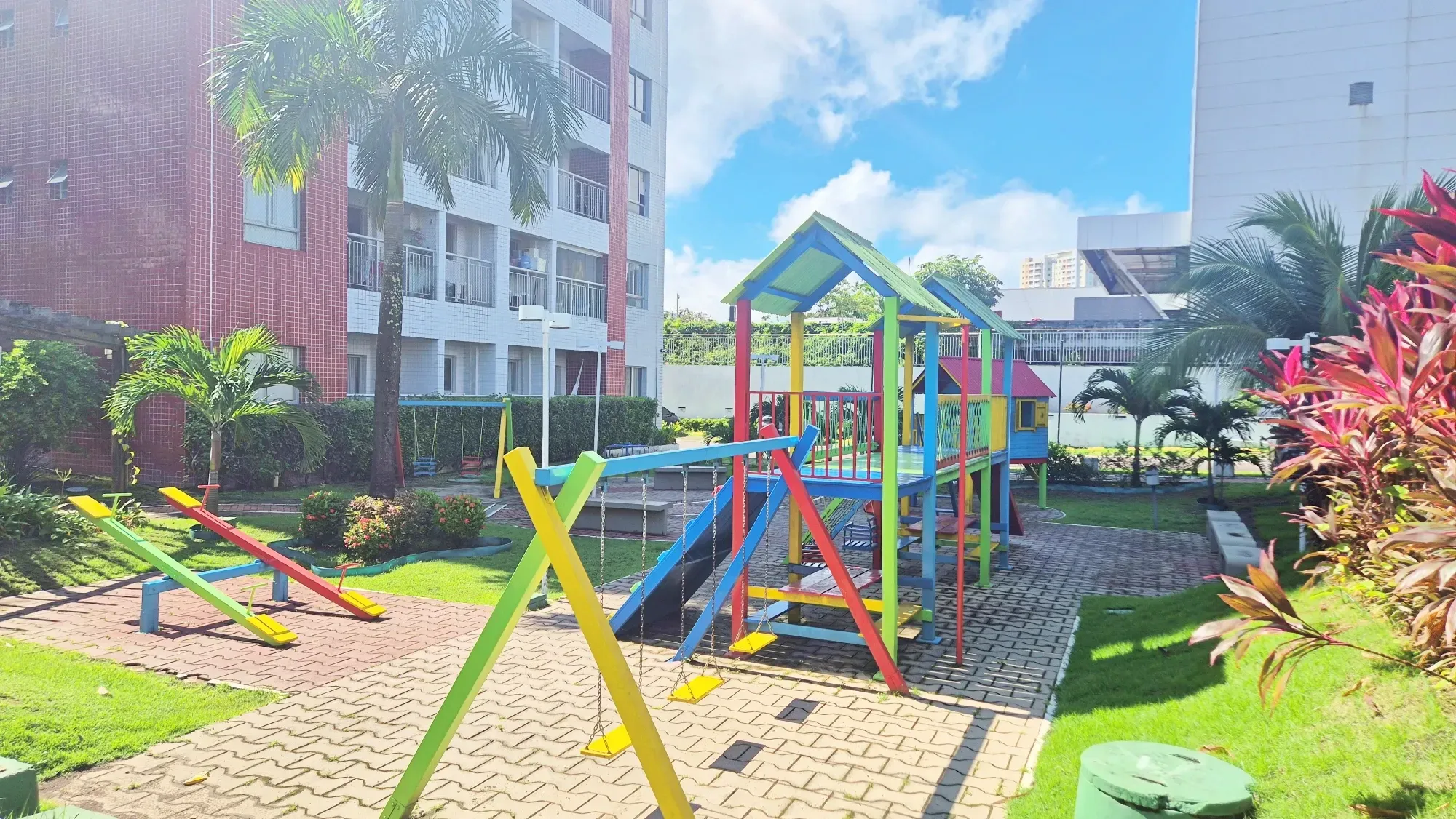 Imagem Apartamento com 2 Quartos à Venda ou Locação, 66 m² em Ponta Negra - Manaus