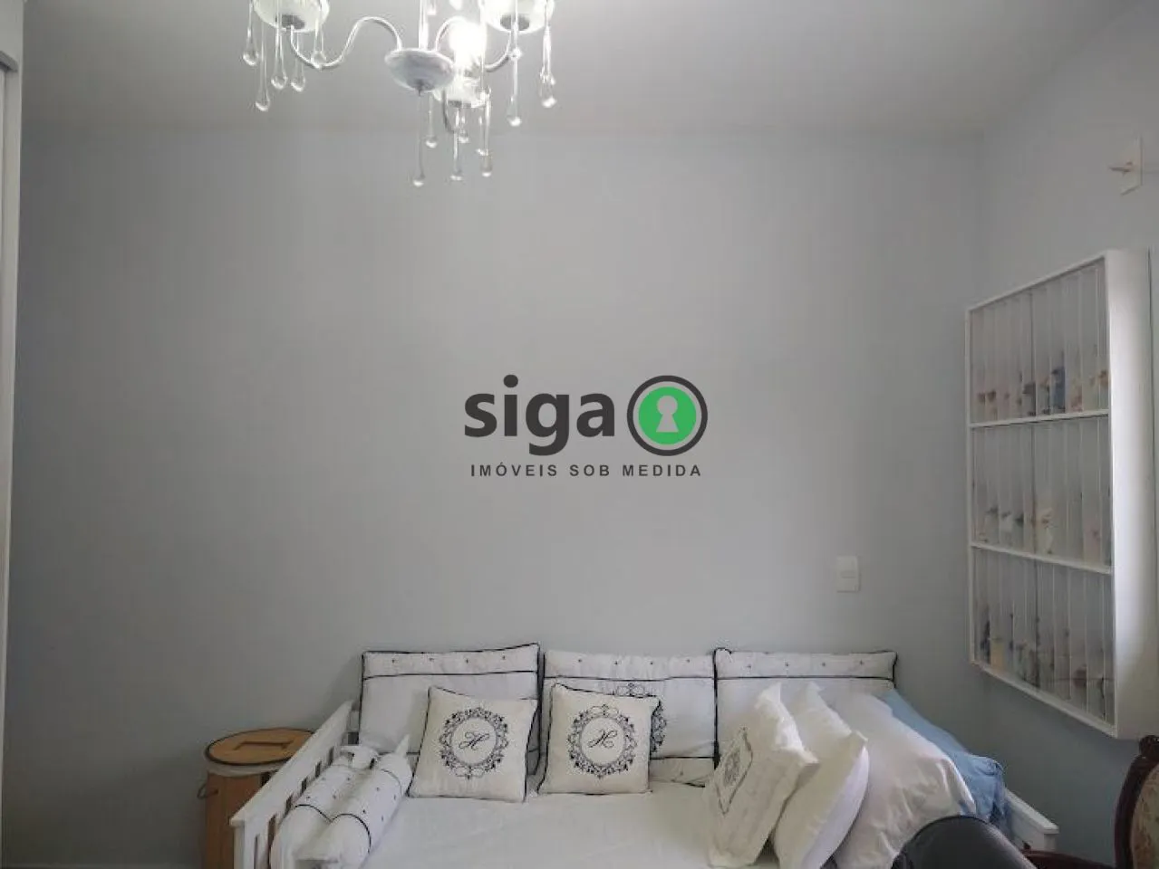 Imagem Casa de Condomínio com 10 residências, no Morumbi