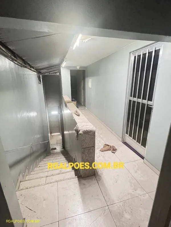 Imagem Galpão para Locação em BELFORD ROXO, Santa Amélia, 2 banheiros