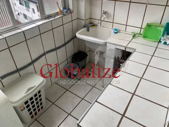 Imagem Apartamento de 2 dormitórios com 1 vaga de garagem no bairro da Vila Mathias em Santos por R$425.000,00.