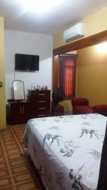 Imagem Casa à venda 3 Quartos, 1 Suite, 4 Vagas, 267.35M², Santana, Pindamonhangaba - SP