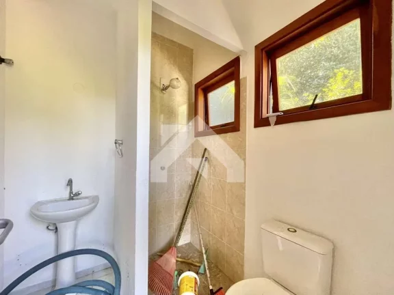 Imagem Casa de Condomínio em Aldeia da Fazendinha - Carapicuíba