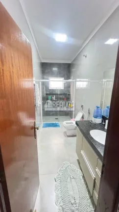 Imagem Casa à venda no bairro Olinda, Uberaba: 3 dormitórios, suíte, garagem