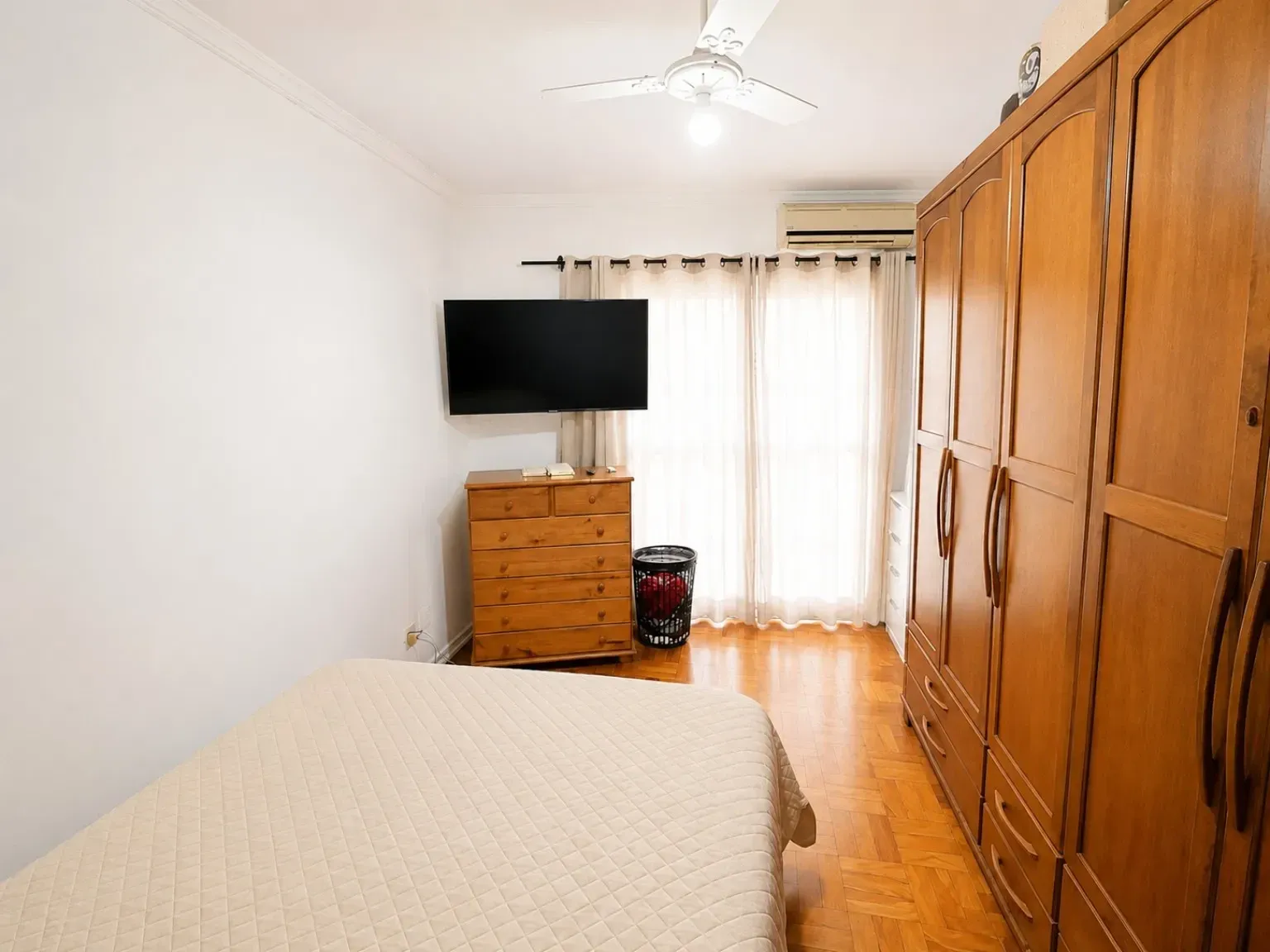 Imagem Apartamento com 2 Quartos à Venda, 69 m² em Encruzilhada - Santos