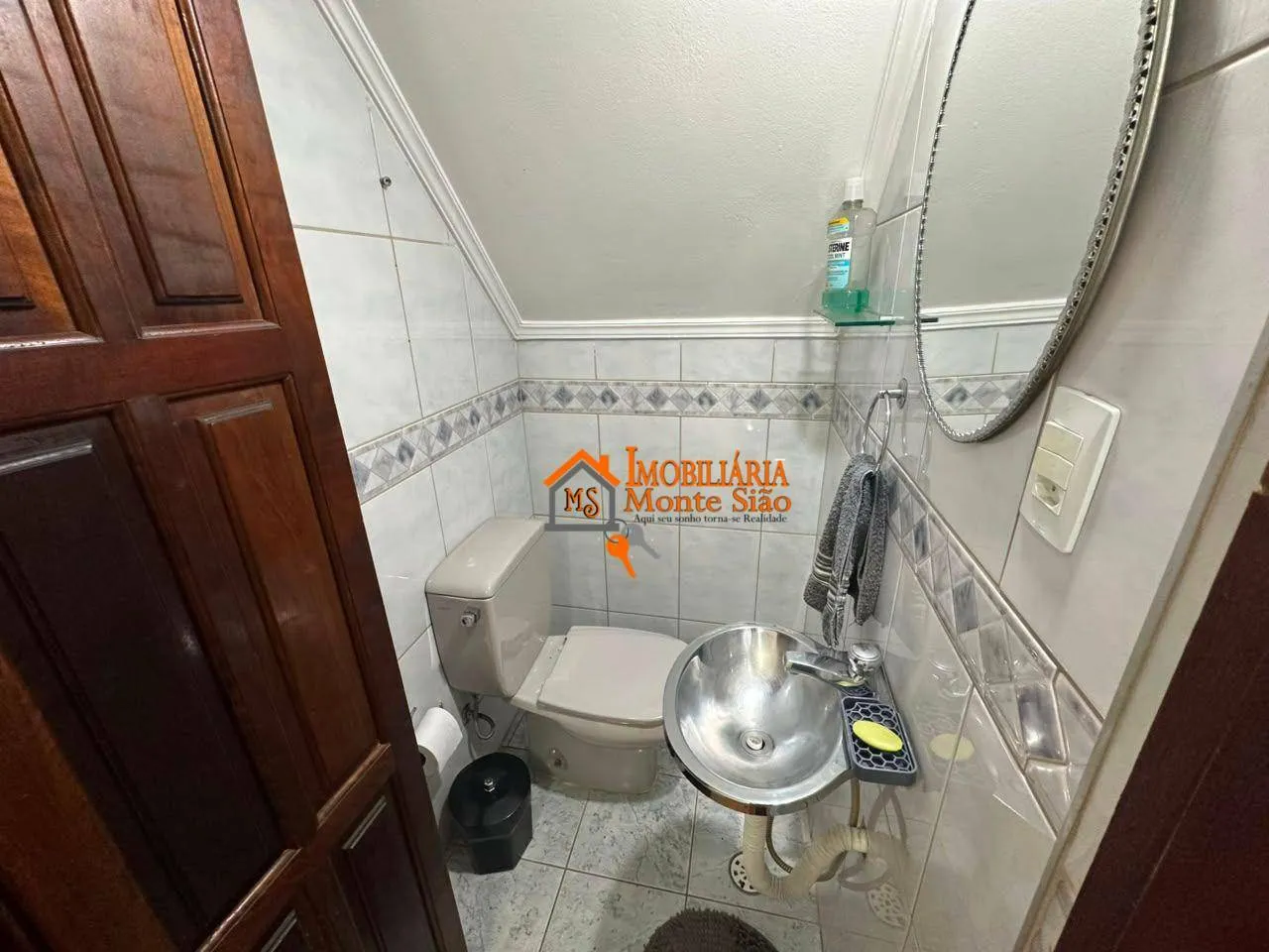 Imagem Sobrado com 5 dormitórios à venda, 221 m² por R$ 990.000 - Jardim Vila Galvão - Guarulhos/SP