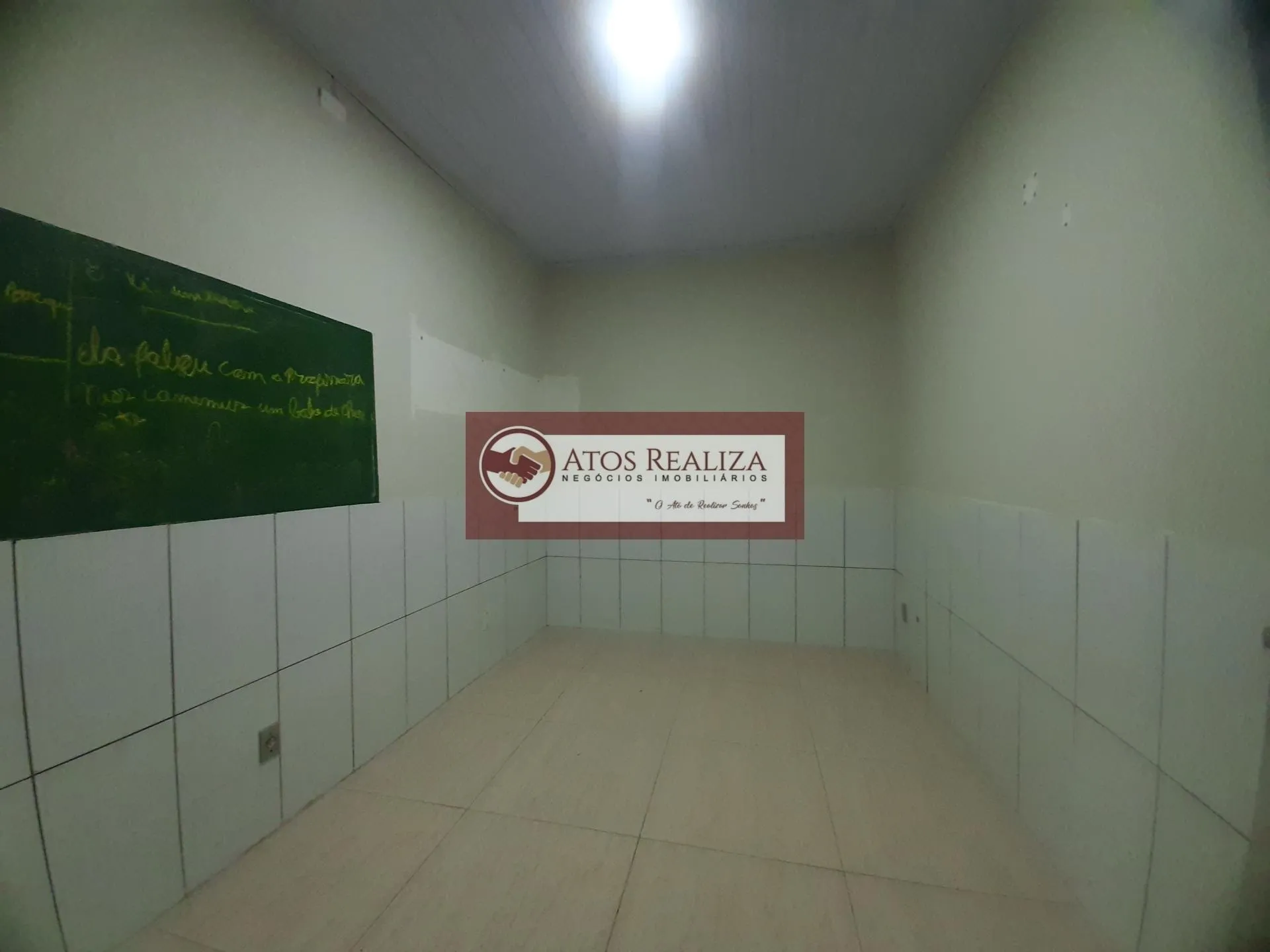 Imagem Prédio Residencial e Comercial em Parque das Árvores SP