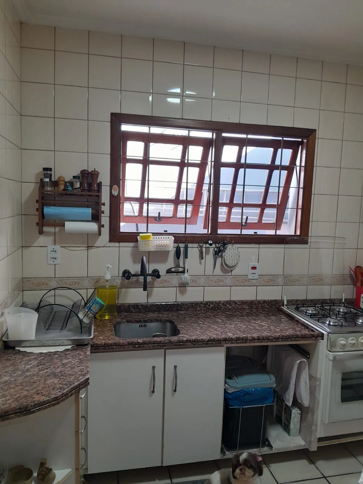 Imagem Casa sobrado a Venda de 5 Quartos, 1 Suite e 4 Vagas de Garagem com 235M²privt.