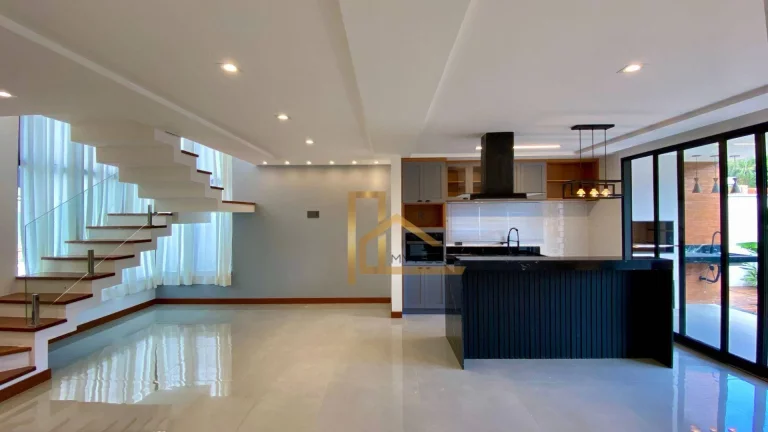 Imagem Casa com 4 Quartos, Nova e em Condomínio Clube a 15 Minutos do Centro de Teresópolis-RJ