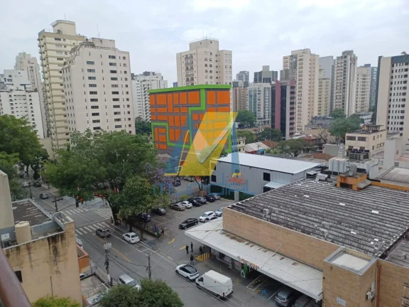 Imagem Apartamento 130m² em Moema com 3 vagas e lazer completo.