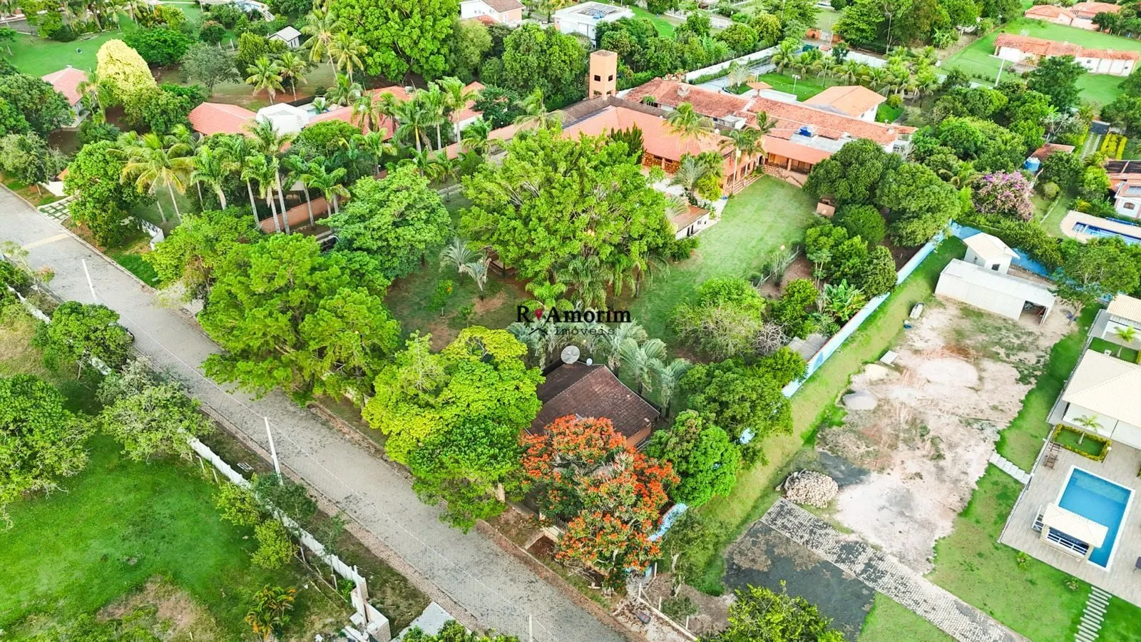 Imagem Sítio Cinematografico, com 5.000 metros, a venda na cidade de Salto/SP