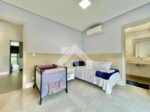 Imagem Casa de Condomínio em Granja Viana - Carapicuíba
