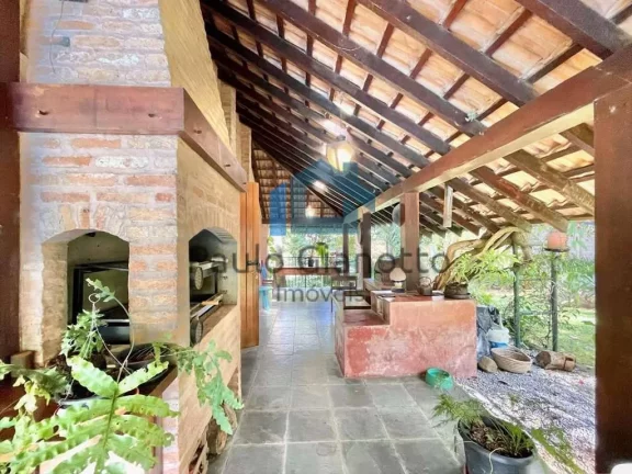 Imagem Casa á venda no Condomínio Fazendinha Granja Viana