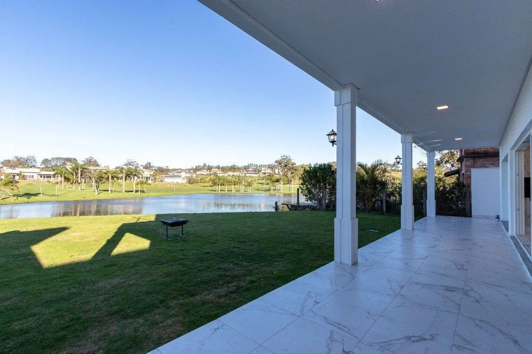 Imagem Casa Condominio para Venda - 388m², 5 dormitórios, sendo 3 suites, 4 vagas - Terra Ville