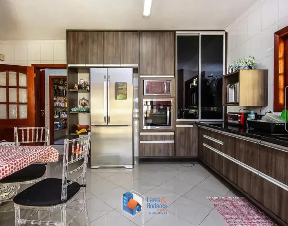 Imagem Casa para venda em City América com 4 quartos, sendo 3 suítes, 345m²