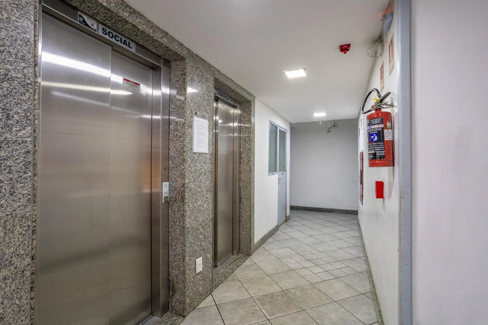 Imagem APARTAMENTO 2 DORMITÓRIOS MOBILIADO, NA WENCESLAU ESCOBAR TRISTEZA PORTO ALEGRE