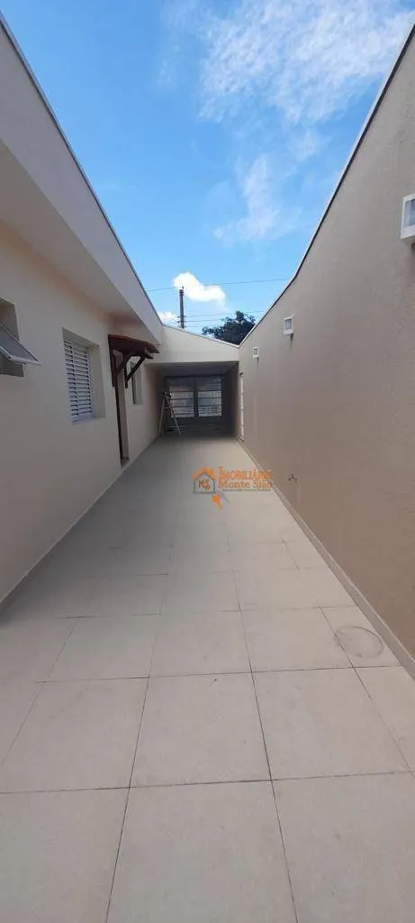 Imagem Casa com 3 dormitórios à venda, 250 m² por R$ 827.000,00 - Vila Maranduba - Guarulhos/SP