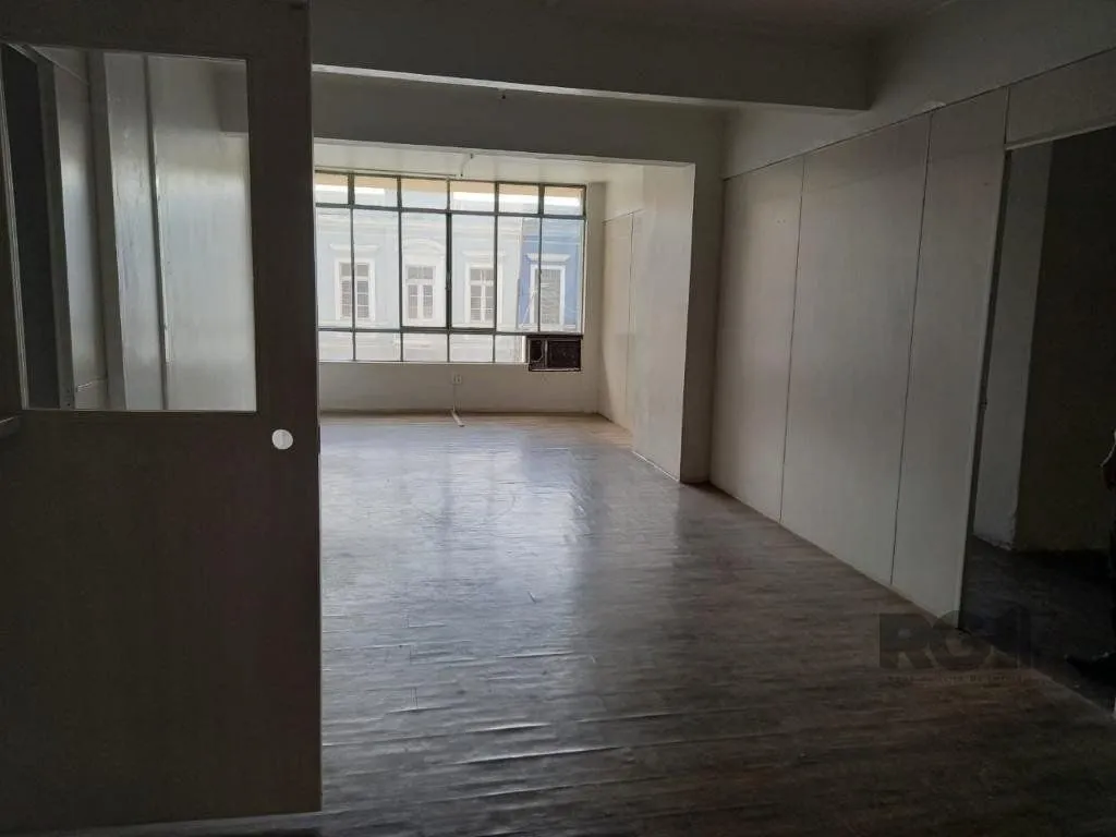 Imagem Conjunto/Sala para Venda - 3502.14m², 0 dormitórios, Centro Histórico