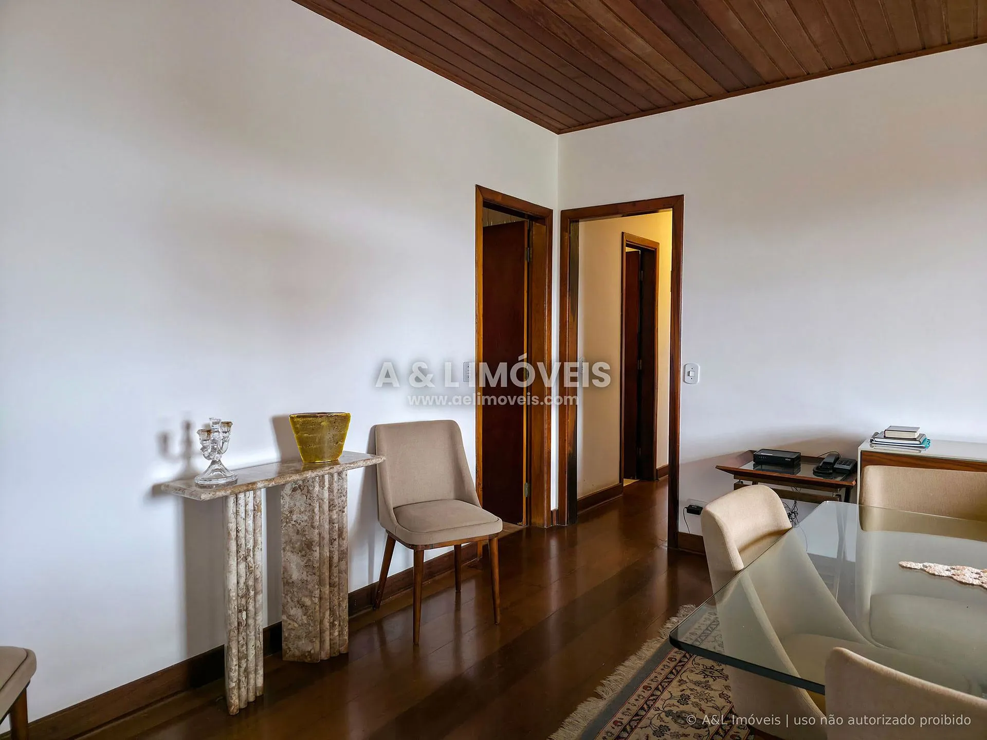 Imagem Casa com lareira, calefação e jardim no Alto do Capivari