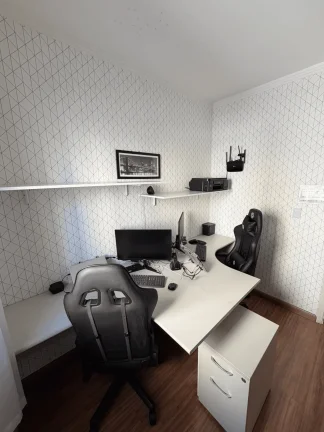 Imagem Casa estilo sobrado à venda - Área útil 120 m2 com 3 dormitórios sendo 1 suíte - 2 vagas - Condomíni