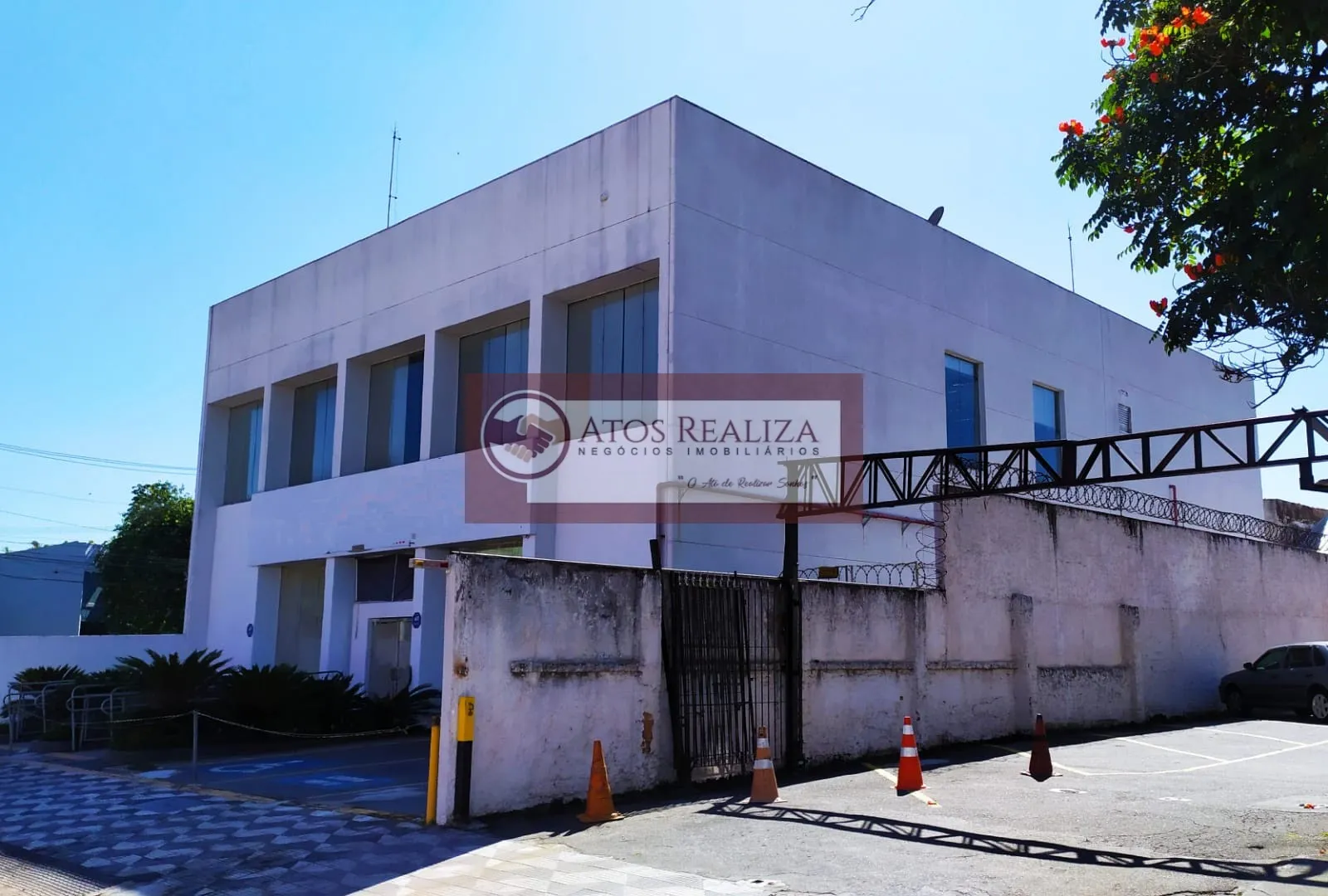 Imagem Alugue Prédio Inteiro 1000m² em Socorro Interlagos