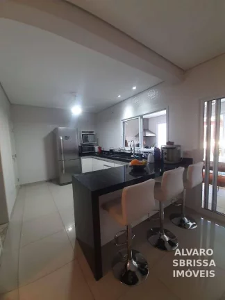 Imagem Linda casa com três suítes a venda no Vilage Moutonnnee em Salto SP