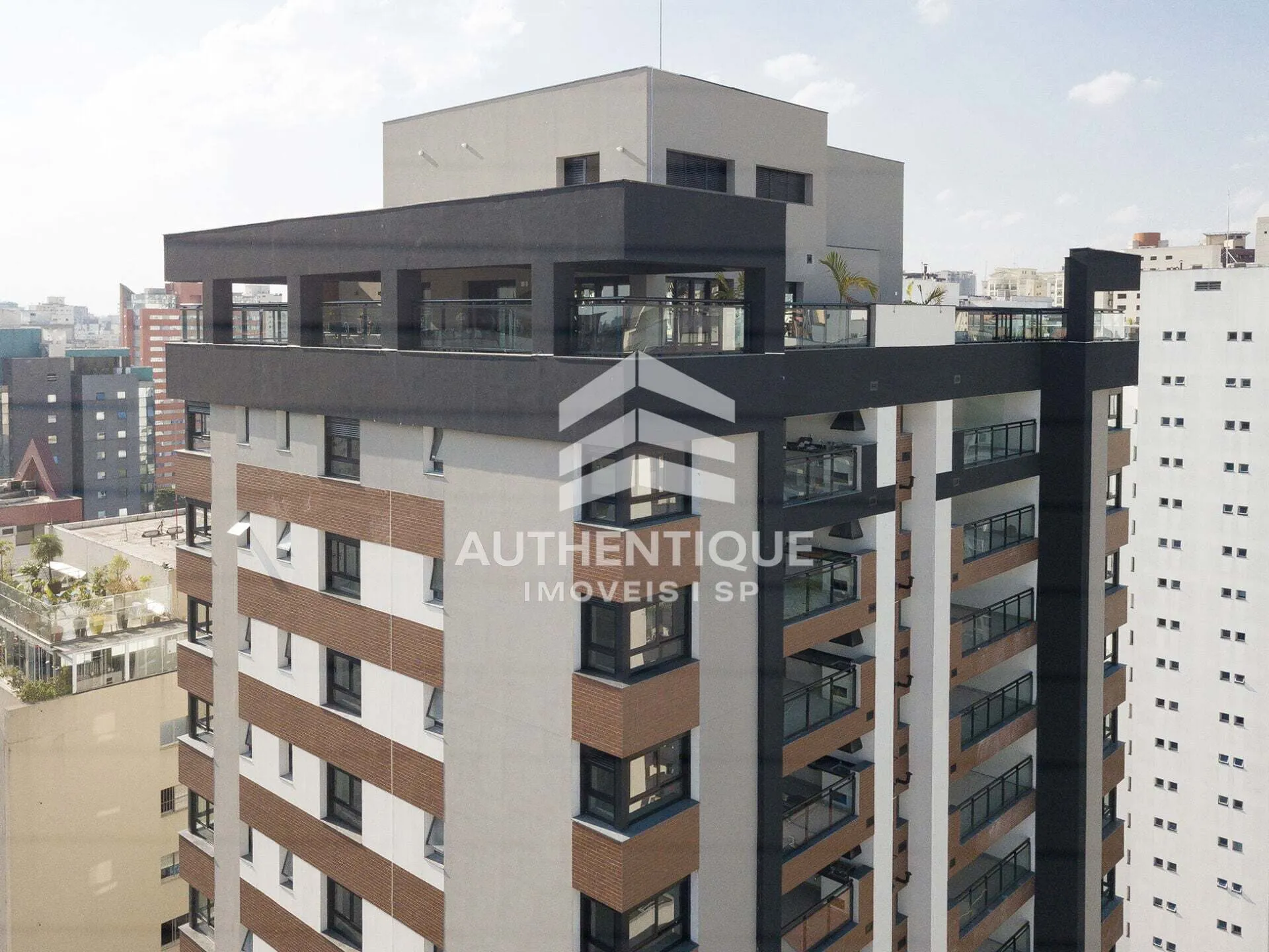 Imagem 1300 Jurupis Moema - Apartamento à venda em São Paulo/SP
