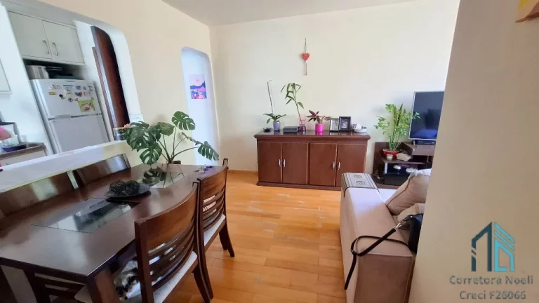 Imagem Apartamento 03 quartos c/suíte, elevador, vaga coberta no bairro Portão em Curitiba PR