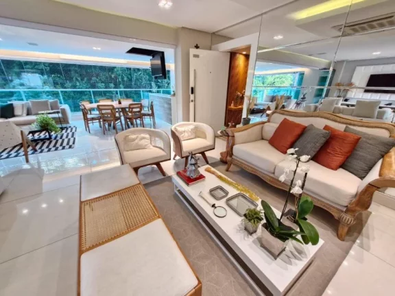 Foto do imóvel A 5ª Avenida Imóveis selecionou esse apartamento cheio de charme no Horto Florestal, localizado na Avenida santa Luzia: 4 Suítes com 235,00m²