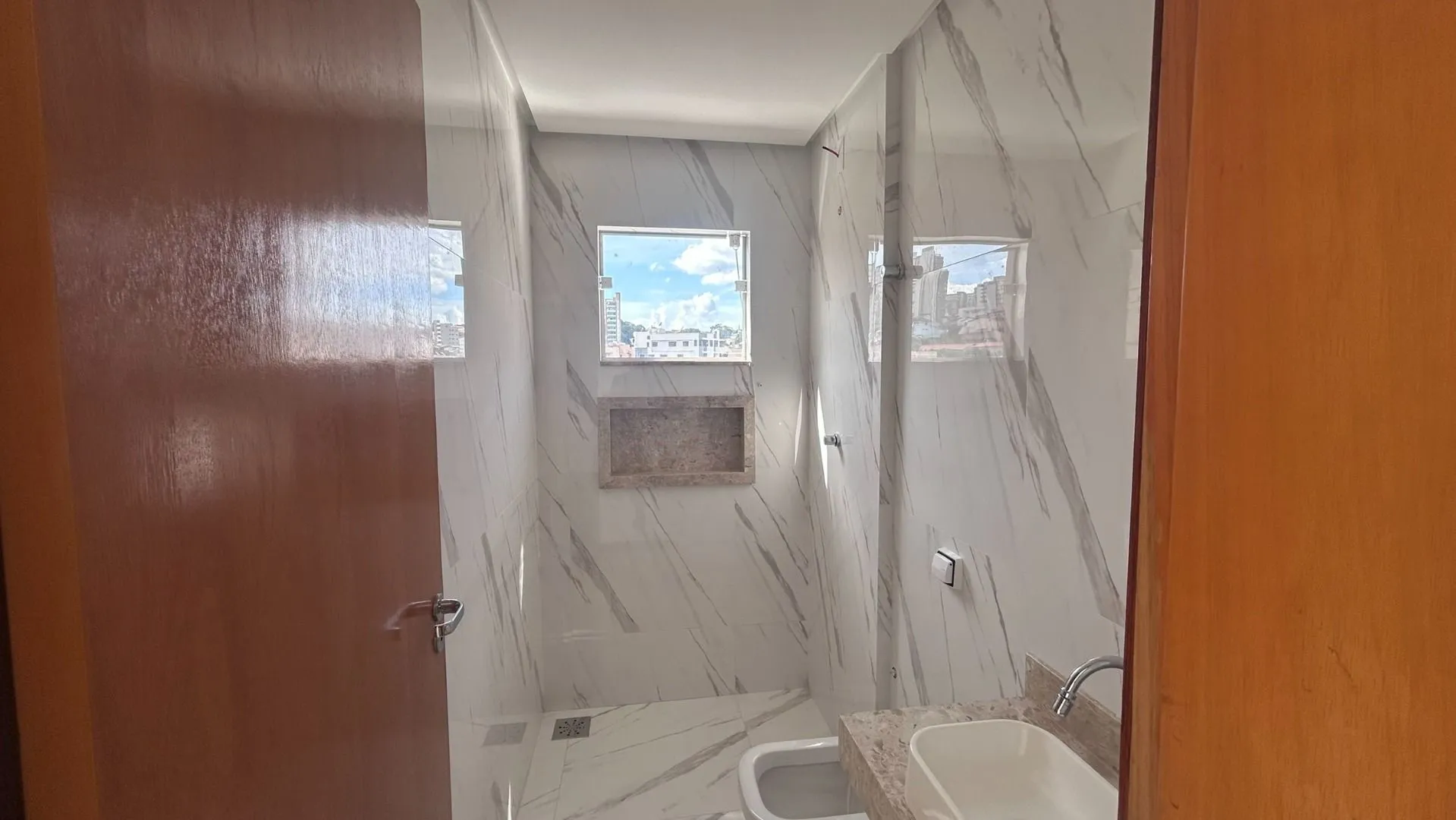 Imagem Apartamento à venda, 64 m² por R$ 300.000,00 - Antônio Caixeta - Patos de Minas/MG