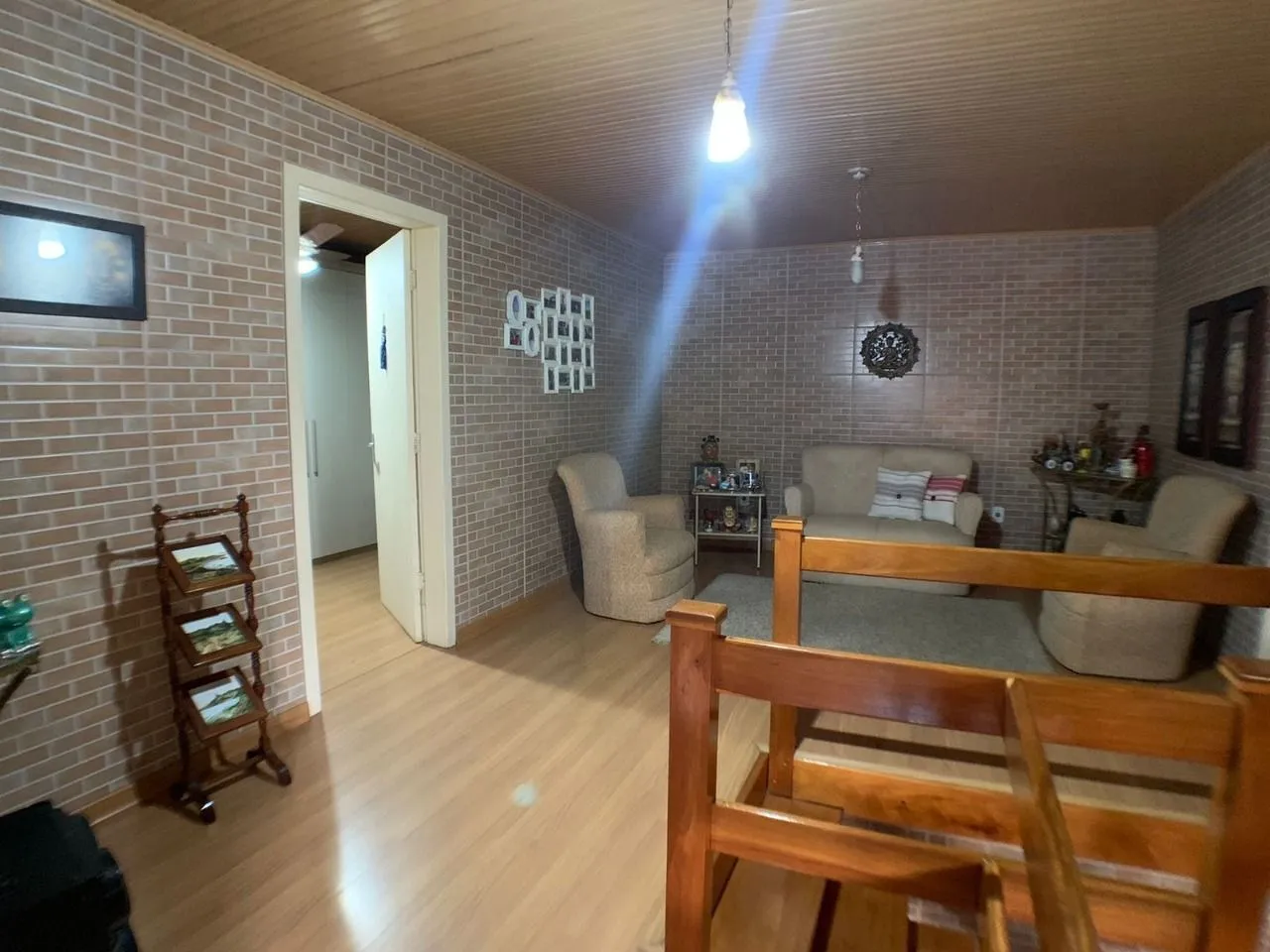Imagem Casa para Venda - 318m², 3 dormitórios, Piscina, Bairro Guarujá